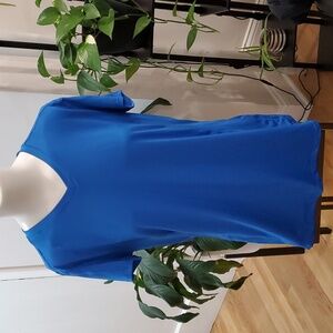 Arctic Cool Vortex Vent Tecnology V-Neck Short Sleeve T-Shirt Size M